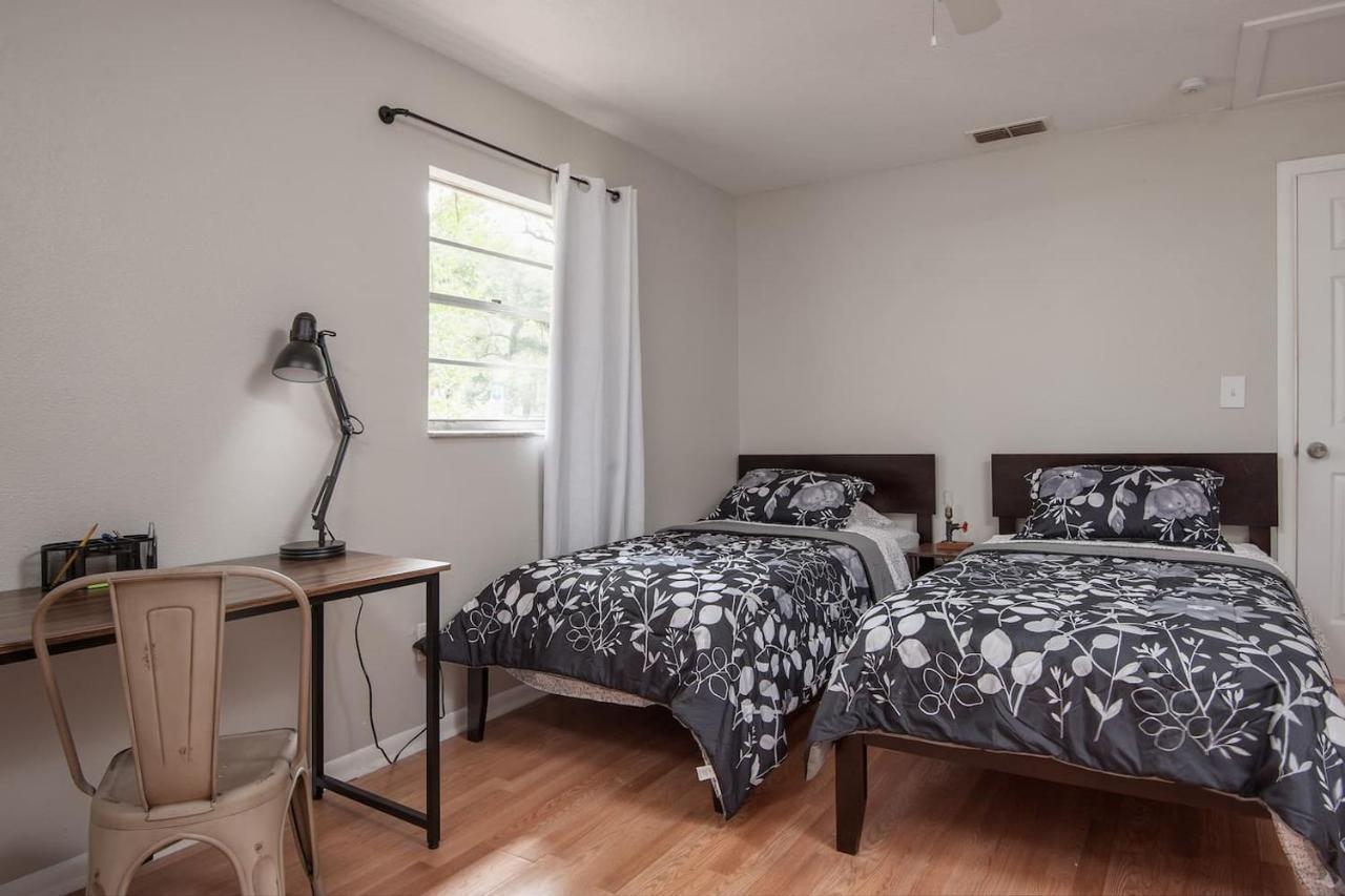 **Tampa Urban Convenience ** Villa Exteriör bild